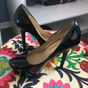High heels black patent leather